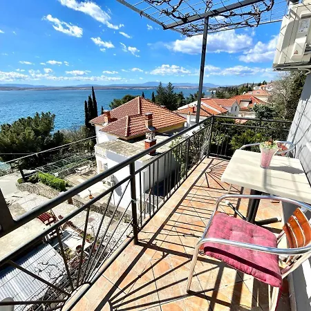 Mare Apartment *
